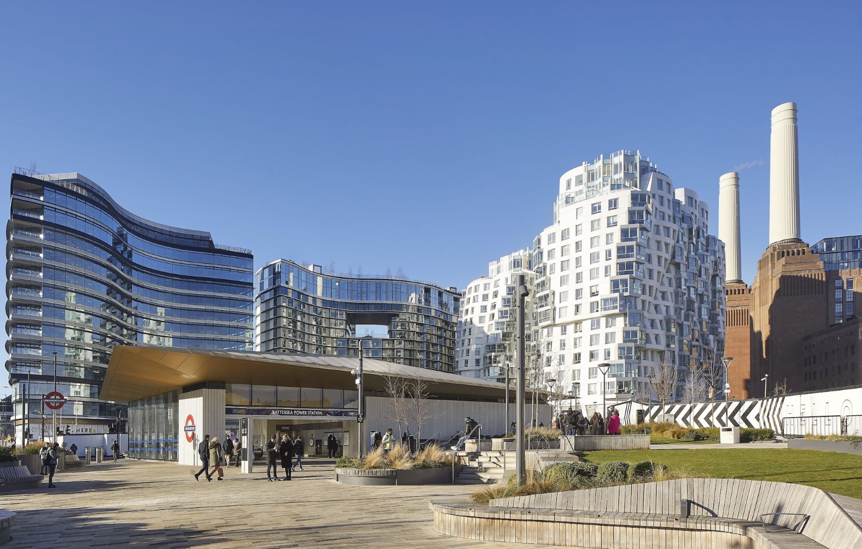 محطة “باترسي” للطاقة BATTERSEA .. واحدة من أكبر الأحياء الجديدة ذات التصاميم العصرية على ضفاف النهر في وسط لندن