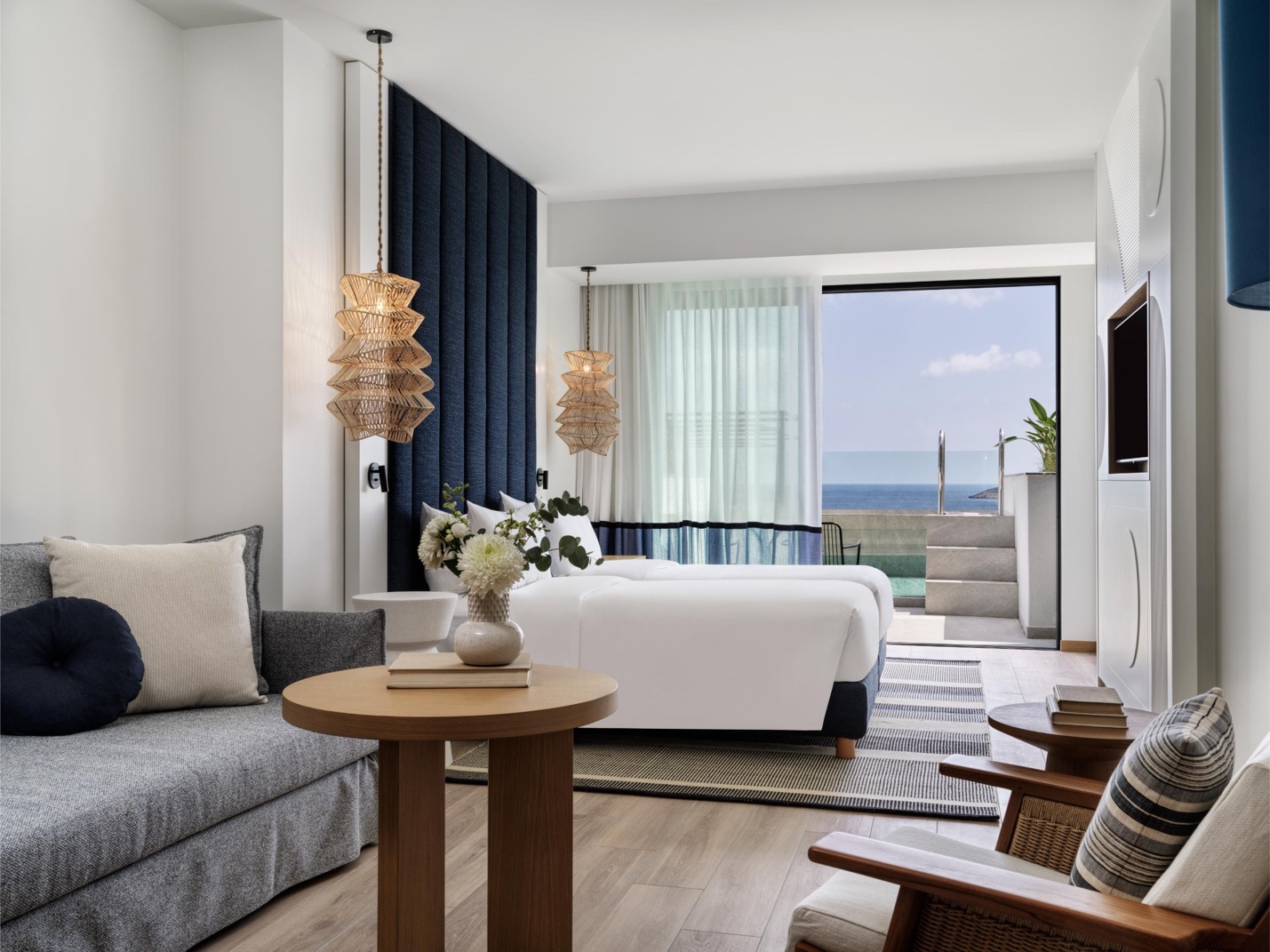 افتتاح أول فنادق انتركونتيننتال في الجزر اليونانية بطراز متوسطي عصري وإطلالة جميلة على خليج ميرابيلو