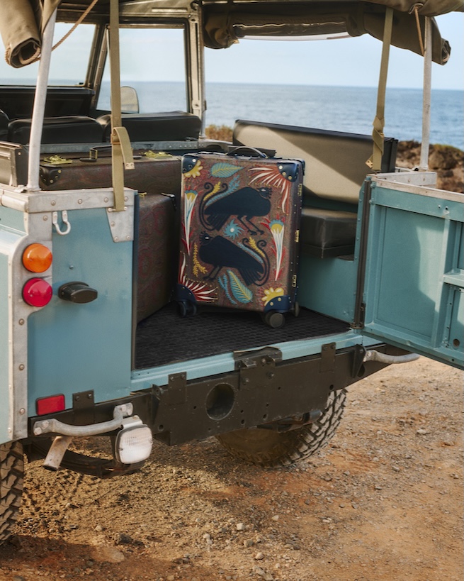 إيترو x غلوب تروتر .. ETRO x Globe-Trotter فن السفر